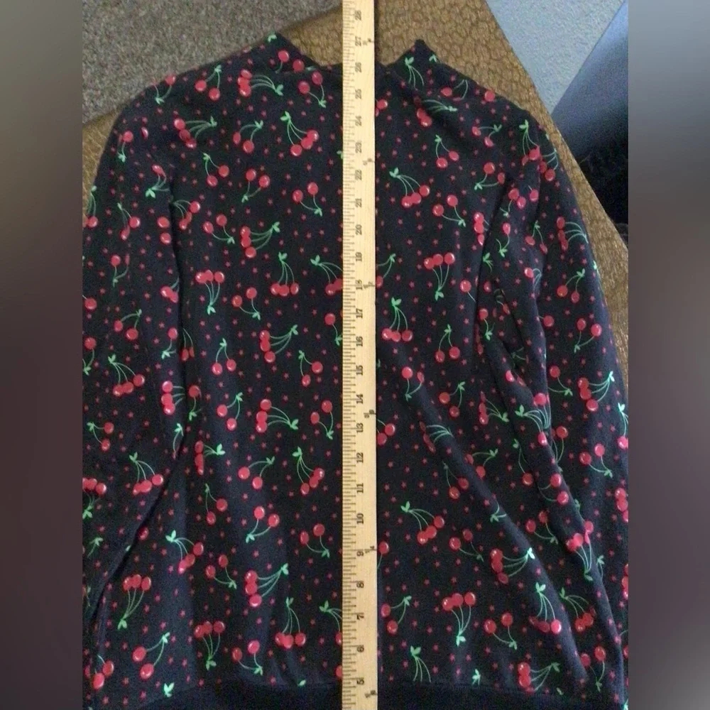 Victoria’s Secret Cherry zippered hoodie. - Picture 4 of 6